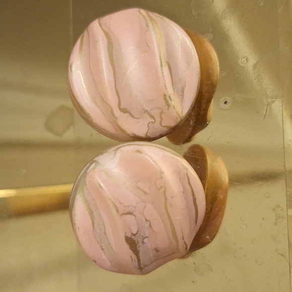 Vintage pink swirl earrings - Picture 1 of 3